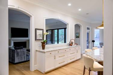 Mouser Frameless Kitchen