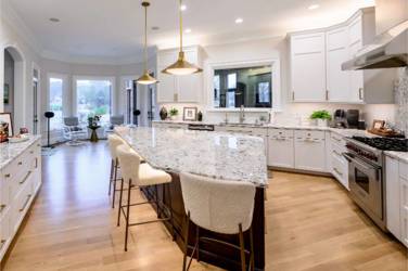 Mouser Frameless Kitchen