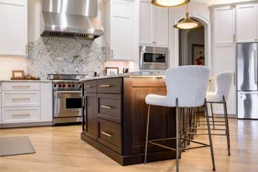 Mouser Frameless Kitchen