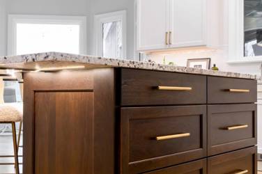 Mouser Frameless Kitchen