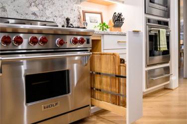 Mouser Frameless Kitchen